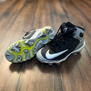 Youth Baseball cleats size 11